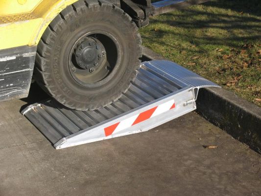 Roue et rampe container