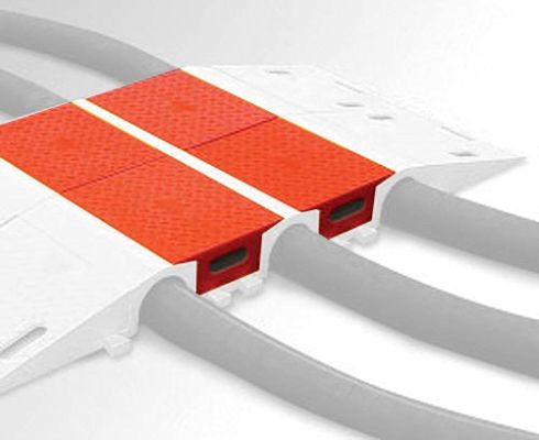 Protège tuyaux Checkers DIAMONDBACK en utilisation
